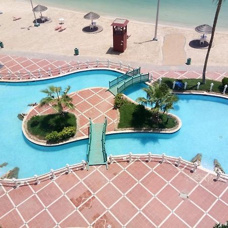 Durrah Beach Apartment ดูรัต อลารุส ภายนอก รูปภาพ