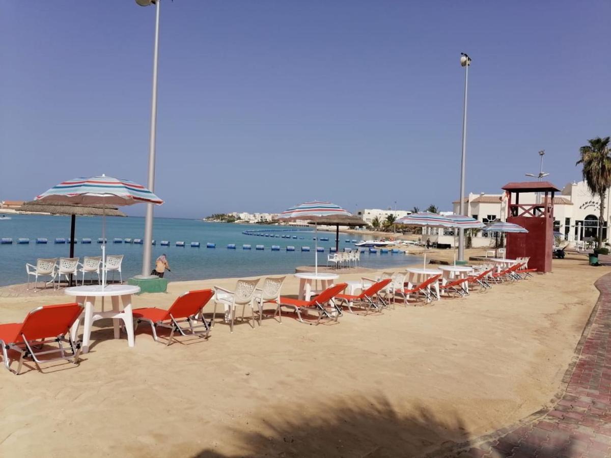 Durrah Beach Apartment ดูรัต อลารุส ภายนอก รูปภาพ