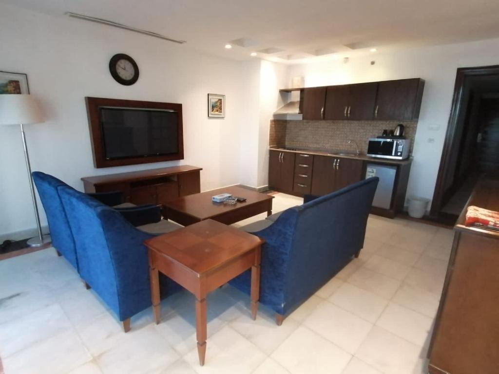 Durrah Beach Apartment ดูรัต อลารุส ภายนอก รูปภาพ